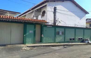 Imagem: A casa em condomínio possui 3 Dormitórios, 2 Banheiros, 1