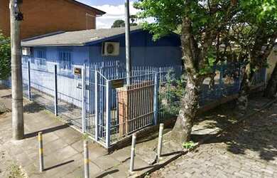 Imagem: A casa possui 2 Dormitórios, 2 Banheiros, 264m² de Área e