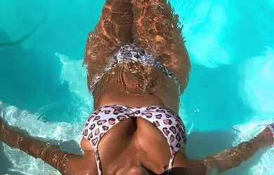 Imagem: A casa possui 3 Dormitórios, 2 Banheiros, 3 Vagas na garagem