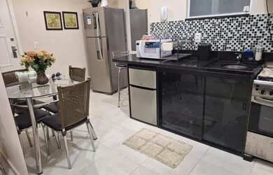 Imagem: O apartamento possui 1 Dormitório, 1 Banheiro, 42m² de Área