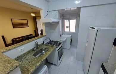 Imagem: O apartamento possui 1 Dormitório, 1 Banheiro, 1 Vaga na garagem