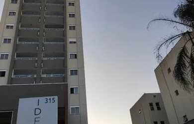 Imagem: O apartamento possui 3 Dormitórios, 2 Banheiros, 1 Vaga na