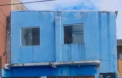 Imagem: A casa possui 2 Dormitórios, 1 Banheiro e está localizado