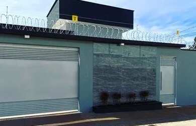 Imagem: A casa possui 3 Dormitórios e está localizado em Esperança