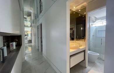 Imagem: O apartamento possui 3 Dormitórios, 3 Banheiros, 2 Vagas na