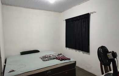 Imagem: A casa possui 3 Dormitórios, 2 Banheiros, 2 Vagas na garagem