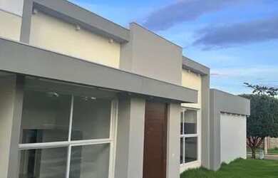 Imagem: A casa em condomínio possui 4 Dormitórios, 4 Banheiros, 4