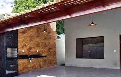 Imagem: A casa possui 2 Dormitórios, 1 Banheiro, 1 Vaga na garagem