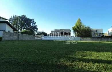 Imagem: O terreno possui 690m² de Área e está localizado em Loteamento