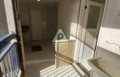 Imagem 10: Apartamento à venda, 2 Quartos, 1 Suíte, 1 Vaga, 85 m² - Barra da Tijuca