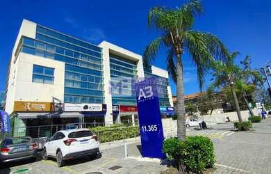 Imagem: O depósito possui 1 Vaga na garagem e 36m² de Área e está