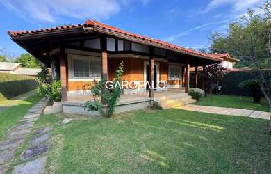 Imagem: A casa em condomínio possui 4 Dormitórios, 2 Banheiros, 4