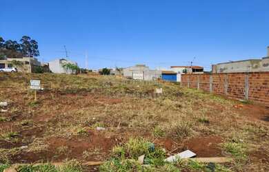 Imagem: O terreno possui 200m² de Área e está localizado em São