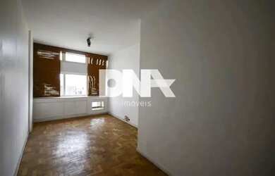 Imagem: O apartamento à venda possui 2 Dormitórios, 2 Banheiros, 1