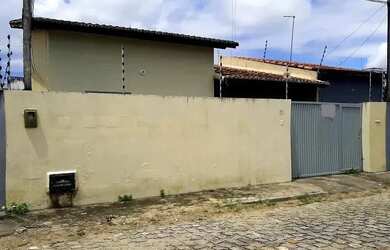 Imagem 2: VENDO CASA EM CONDOMÍNIO FECHADO NO INÍCIO DE PARNAMIRIM - ACEITA FINANCIAMENTO...
