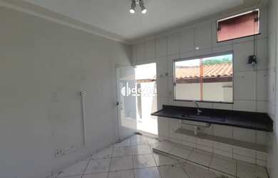 Imagem 16: Casa com 2 quartos disponível para locação no bairro Saraiva em Uberlândia-MG