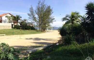 Imagem: O terreno possui 750m² de Área e está localizado em Camboinhas