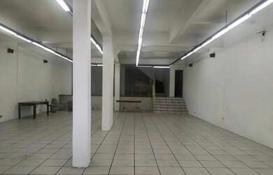 Imagem: O depósito possui 780m² de Área e está localizado em Centro