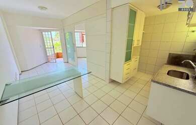 Imagem: O apartamento possui 1 Dormitório, 1 Banheiro, 1 Vaga na garagem