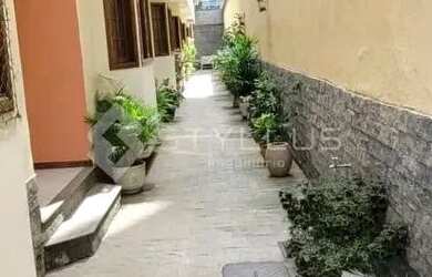 Imagem: A casa em condomínio possui 3 Dormitórios, 2 Banheiros, 1