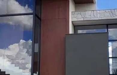 Imagem: A casa em condomínio possui 3 Dormitórios, 5 Banheiros, 2