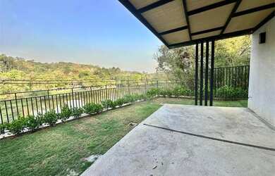 Imagem: A casa em condomínio possui 3 Dormitórios, 4 Banheiros, 2