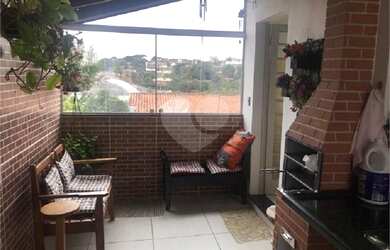 Imagem: A casa possui 5 Dormitórios, 4 Banheiros, 3 Vagas na garagem