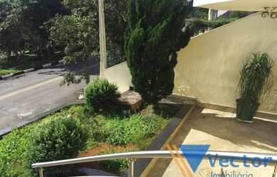 Imagem 4: Casa a venda localizada no condomínio Country Club em Arujá-SP