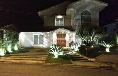 Imagem: A casa em condomínio possui 3 Dormitórios, 5 Banheiros, 2