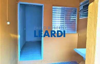 Imagem: A casa possui 1 Dormitório, 1 Banheiro, 40m² de Área e está