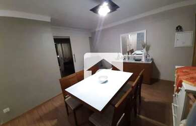 Imagem: O apartamento possui 3 Dormitórios, 1 Banheiro, 1 Vaga na garagem