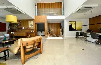 Imagem: A casa em condomínio possui 4 Dormitórios, 5 Banheiros, 3