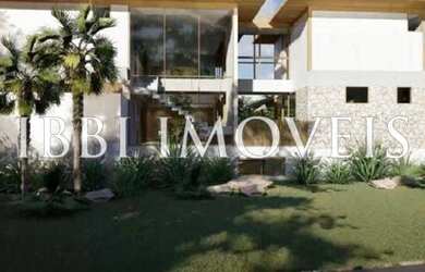 Imagem: A casa possui 5 Dormitórios, 1 Banheiro, 480m² de Área e