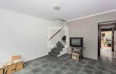 Imagem: A casa possui 2 Dormitórios, 3 Banheiros, 3 Vagas na garagem