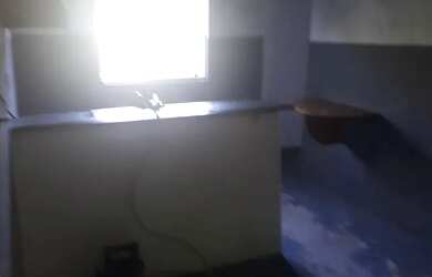 Imagem: A casa possui 1 Dormitório, 1 Banheiro e está localizado