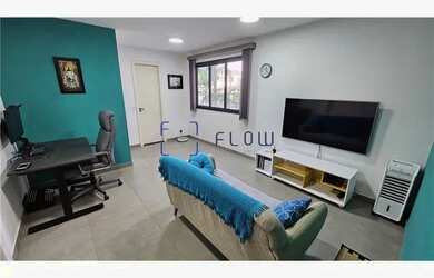 Imagem: O apartamento possui 1 Dormitório, 1 Banheiro, 1 Vaga na garagem