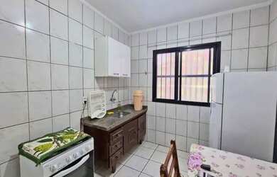 Imagem: O apartamento possui 1 Dormitório, 1 Banheiro, 1 Vaga na garagem