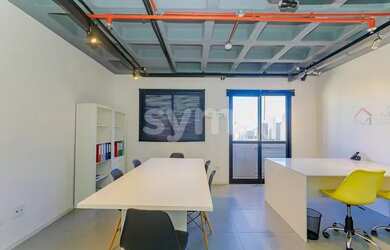 Imagem: O depósito possui 29m² de Área e está localizado em Centro