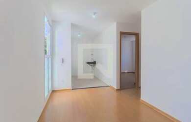 Imagem: A casa possui 2 Dormitórios, 1 Banheiro, 1 Vaga na garagem