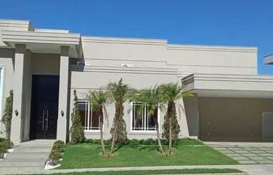 Imagem: A casa em condomínio possui 4 Dormitórios, 5 Banheiros, 5