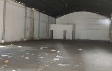 Imagem: O depósito possui 5 Vagas na garagem, 525m² de Área e está