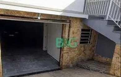 Imagem: A casa possui 2 Dormitórios, 4 Banheiros, 5 Vagas na garagem