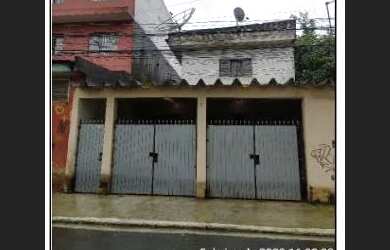 Imagem: A casa possui 3 Dormitórios, 1 Banheiro, 140m² de Área e