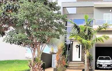 Imagem: A casa em condomínio possui 3 Dormitórios, 4 Banheiros, 4