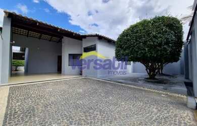 Imagem: A casa possui 4 Dormitórios, 4 Banheiros, 2 Vagas na garagem