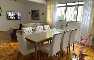 Imagem: O apartamento possui 4 Dormitórios, 2 Banheiros, 2 Vagas na