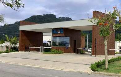 Imagem: A casa em condomínio possui 1 Vaga na garagem e 150m² de Área