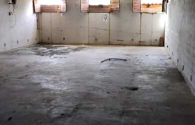 Imagem 4: Sala comercial tipo galpão