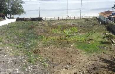 Imagem: O terreno possui 2193m² de Área e está localizado em Praia