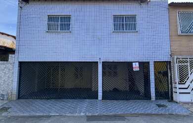 Imagem: A casa possui 2 Dormitórios, 2 Banheiros, 1 Vaga na garagem